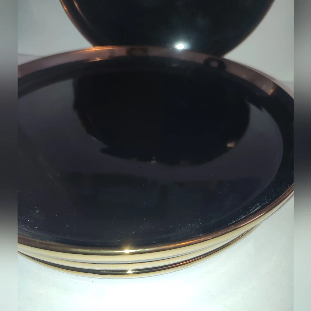 Gibson Home Dinnerware Plate Set - Picture 2 of 13